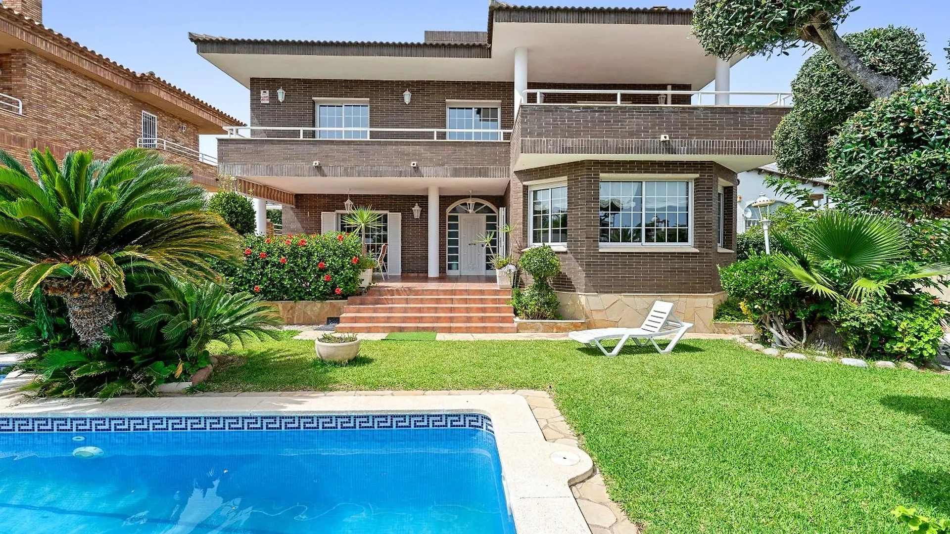 Villa Joshua Calafell